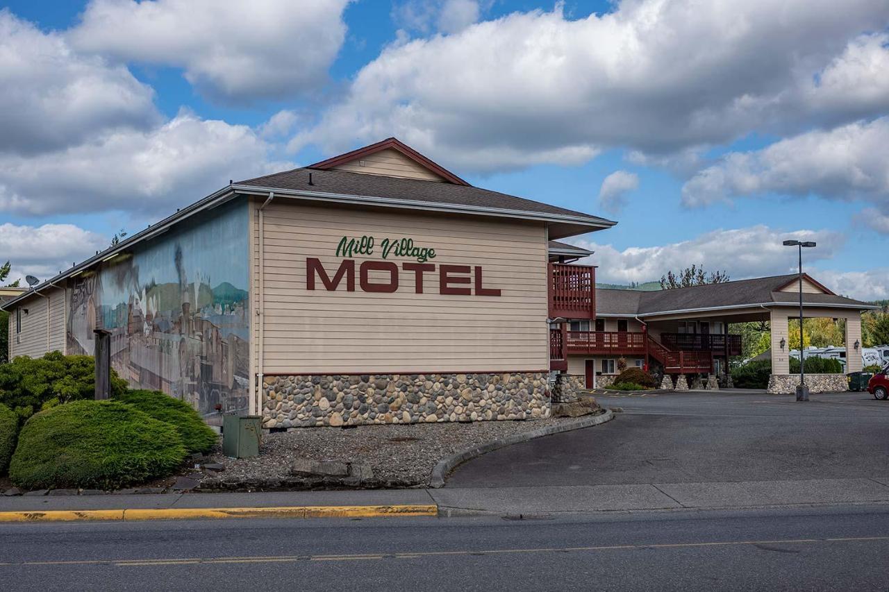Mill Village Motel Eatonville Экстерьер фото